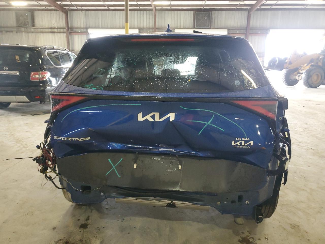 2024 Kia Sportage Ex - Image 6