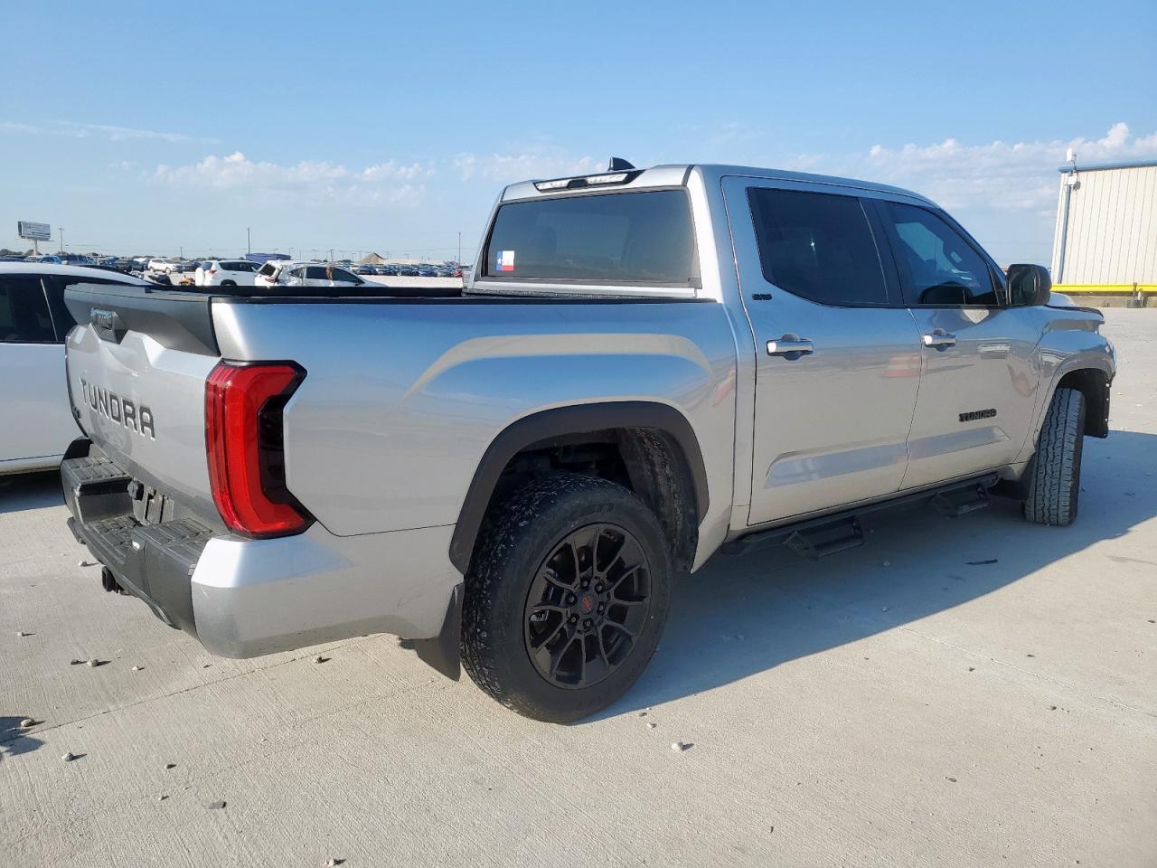 2024 Toyota Tundra Crewmax Sr - Фото 3