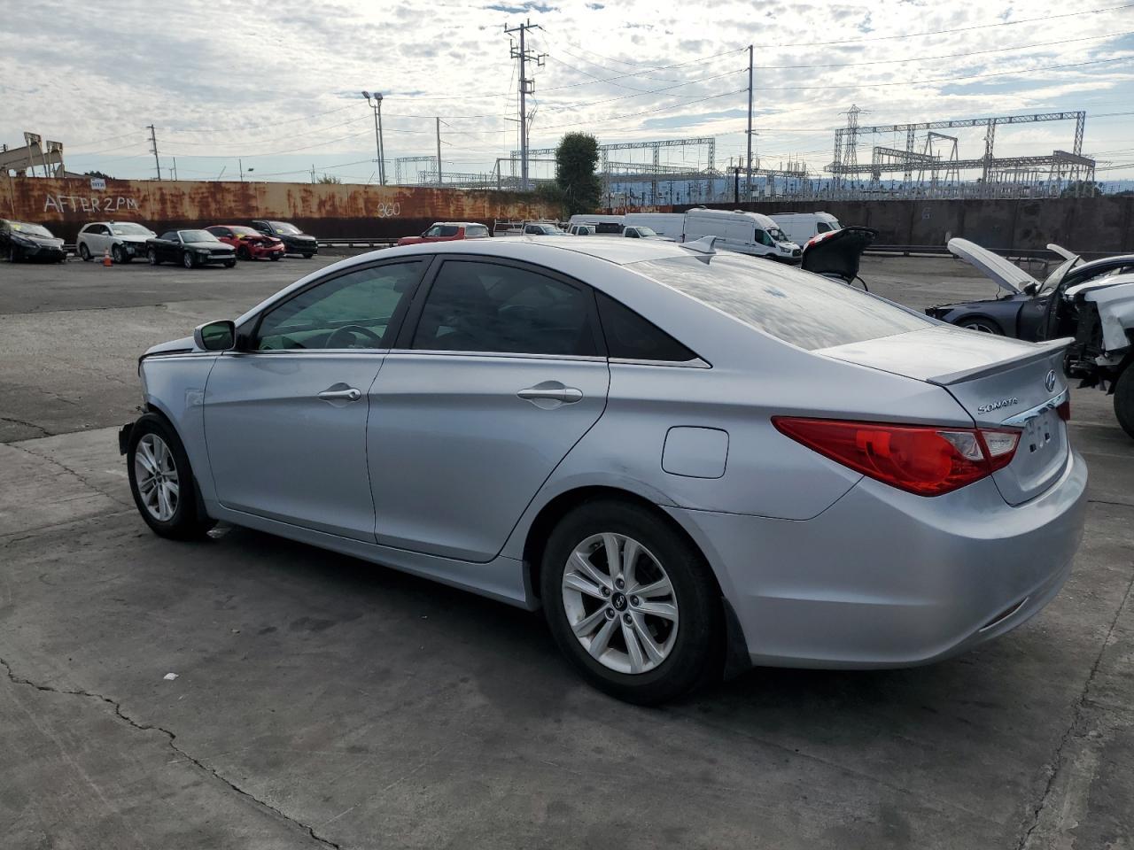 2013 Hyundai Sonata Gls - Фото 2