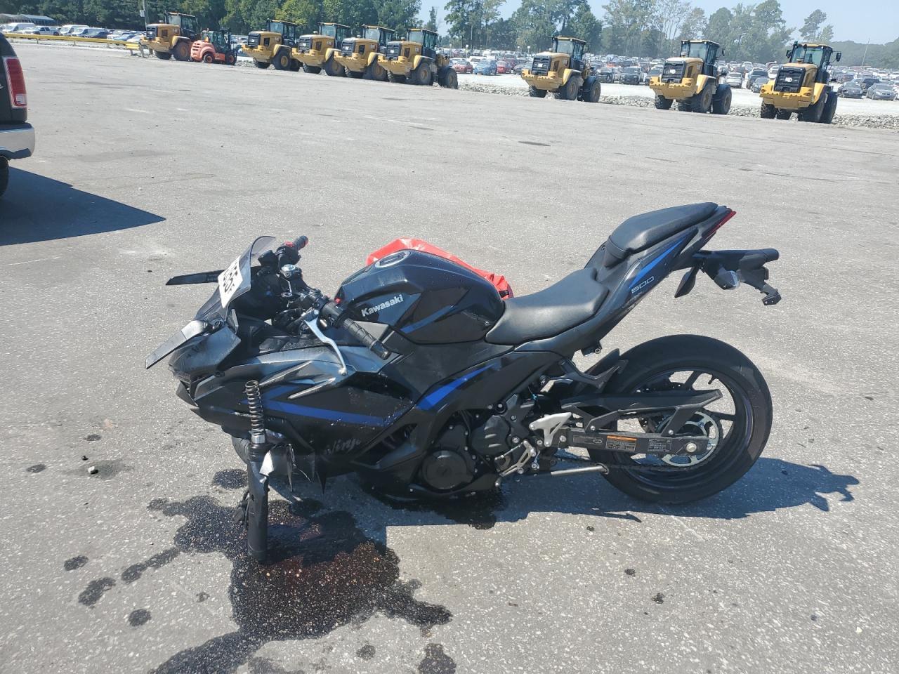 2025 Kawasaki Ex500 - Фото 3