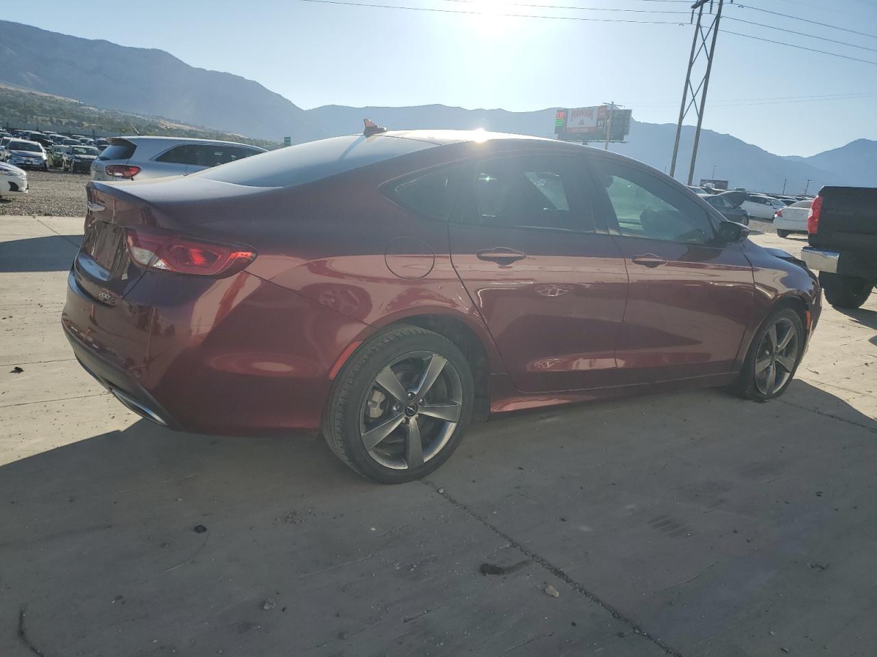 2015 Chrysler 200 S - Image 3