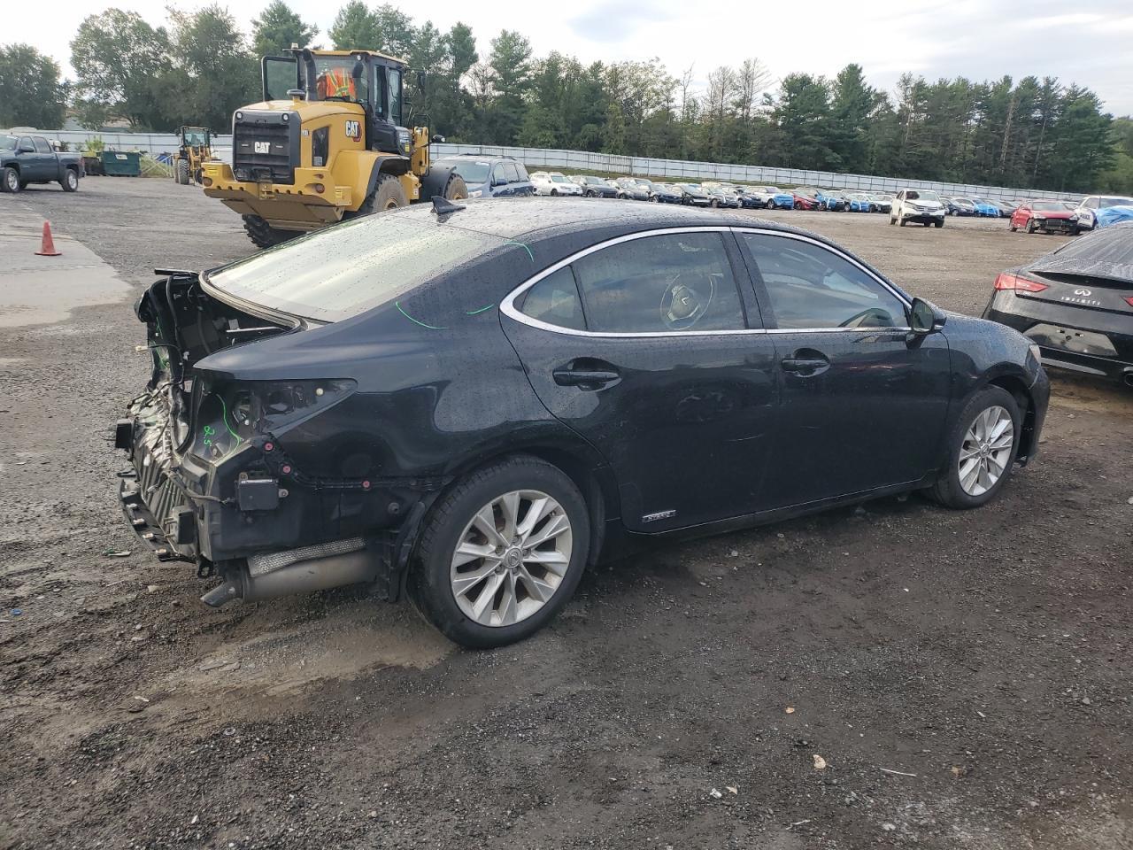 2014 Lexus Es 300H - Image 3