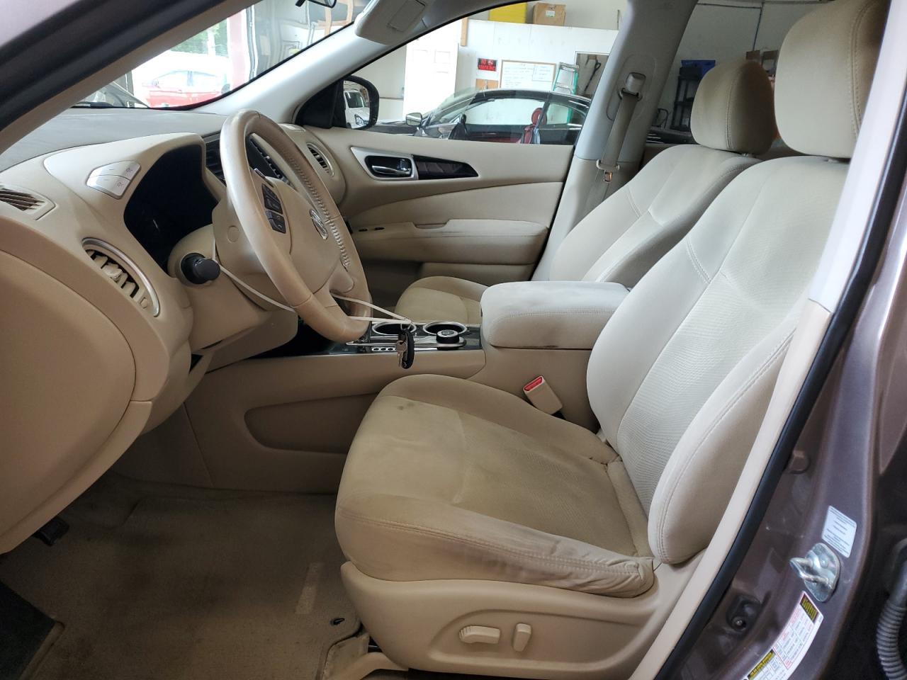 2013 Nissan Pathfinder S - Image 7