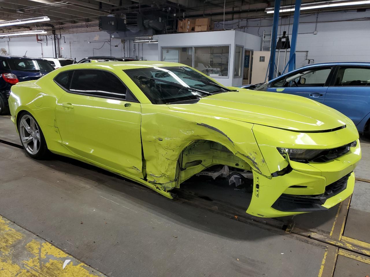 2020 Chevrolet Camaro Ls - Фото 4