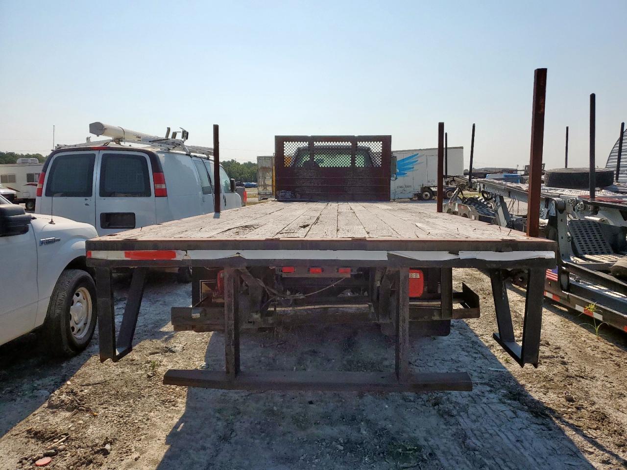 2006 Ford F650 Super Duty Flatbed Truck - Фото 6