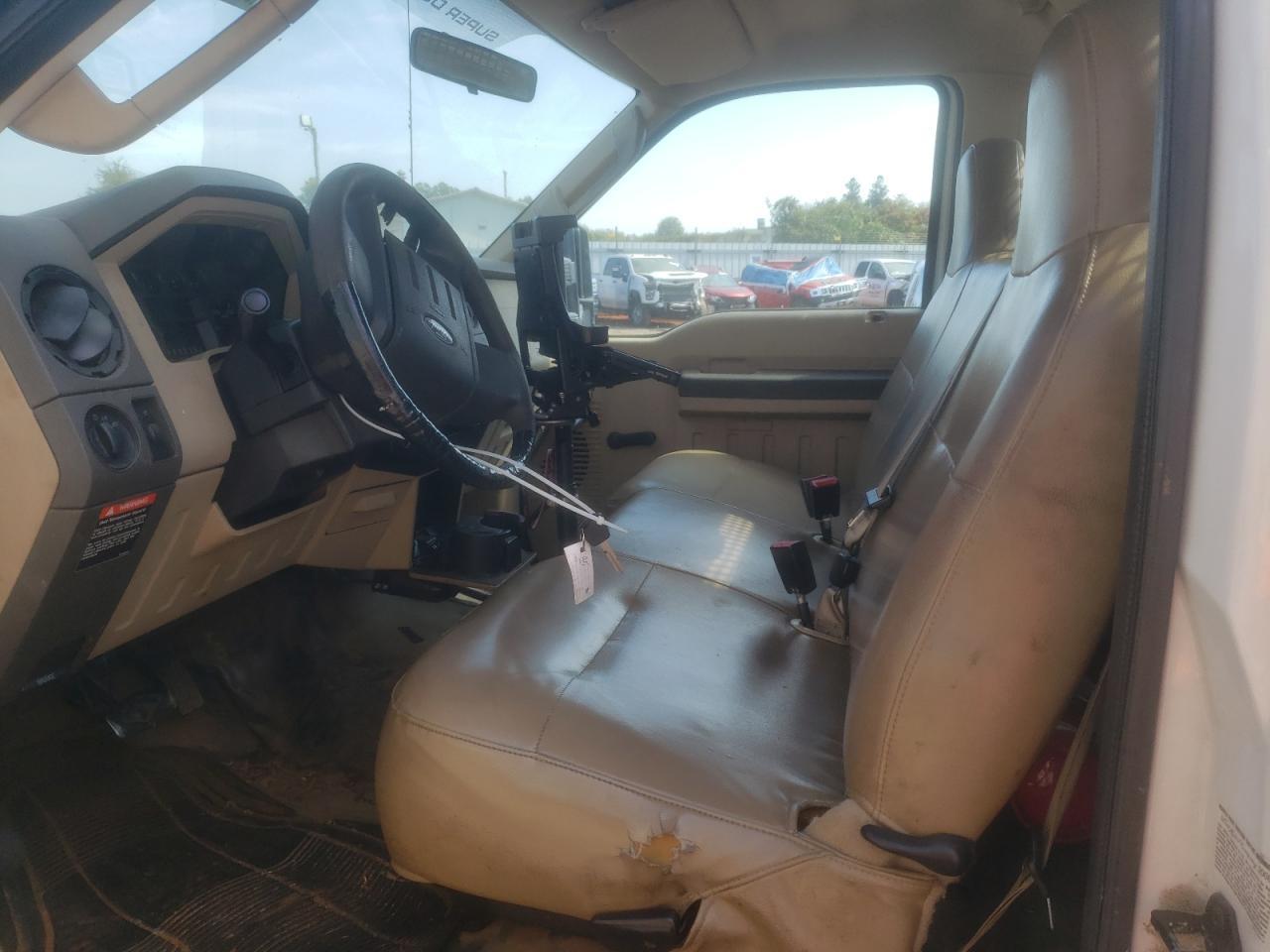 2008 Ford F450 Super Duty - Image 7