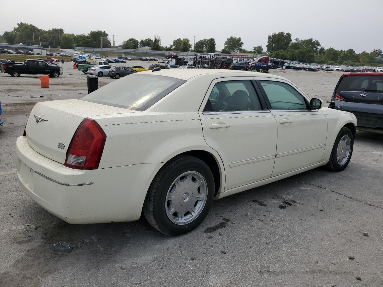 2006 Chrysler 300 Touring - Image 3