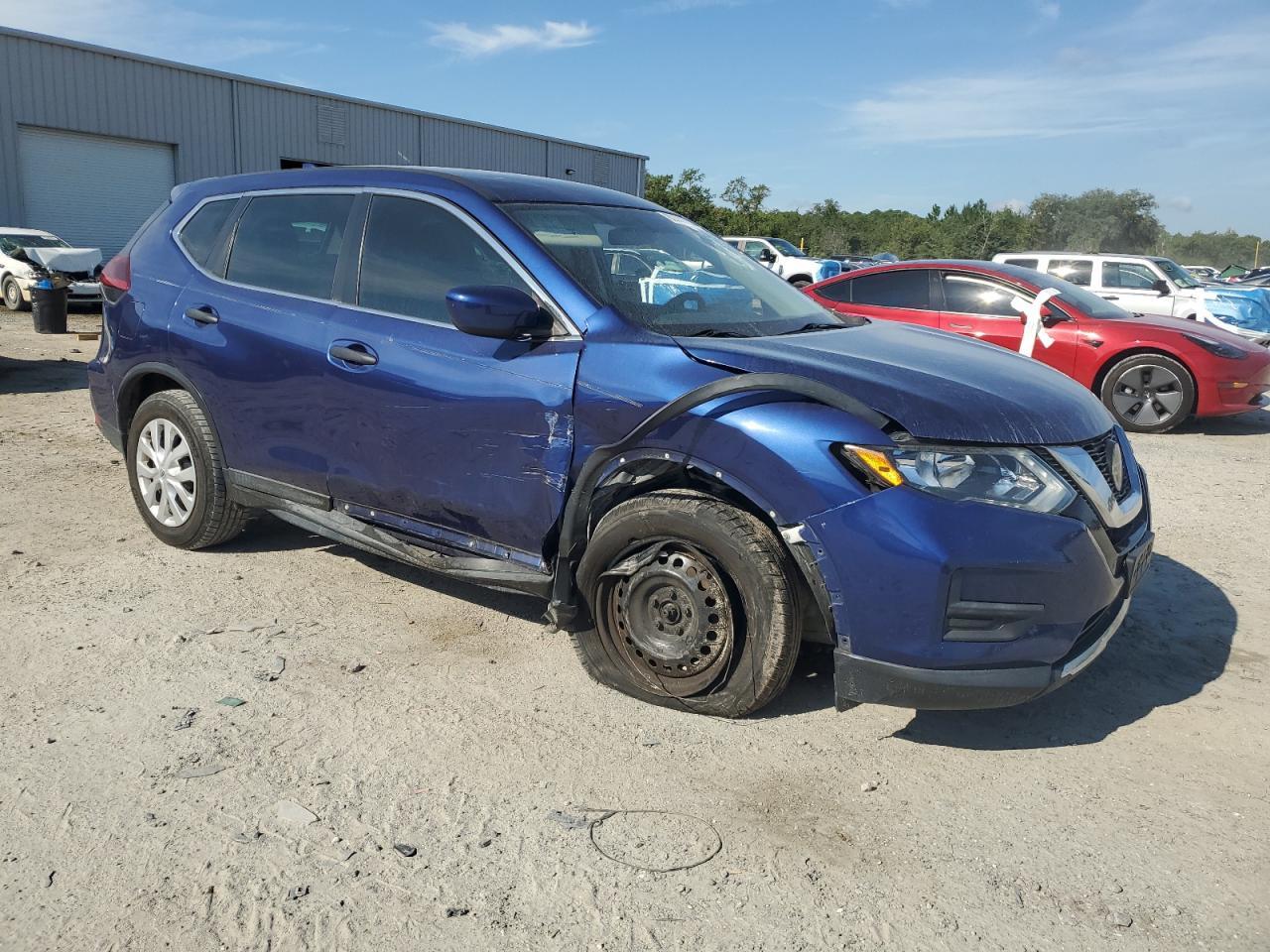 2018 Nissan Rogue S - Image 4