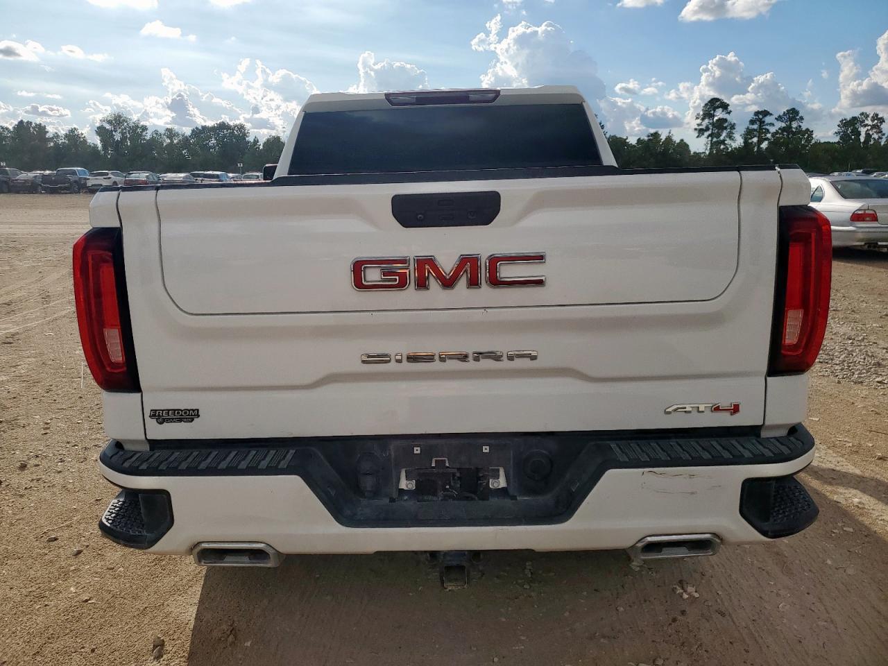2021 GMC Sierra K1500 At4 - Фото 6