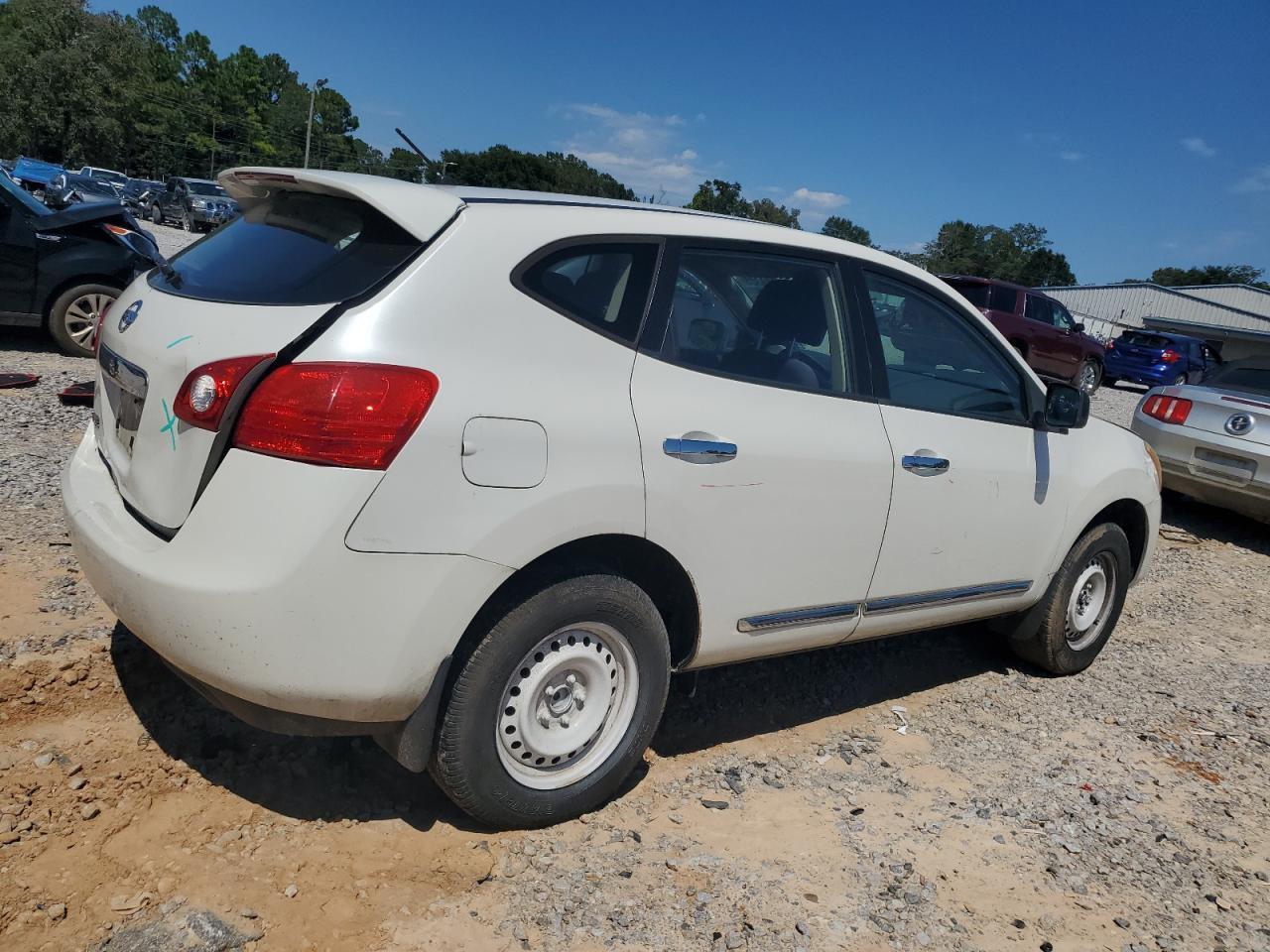 2012 Nissan Rogue S - Image 3