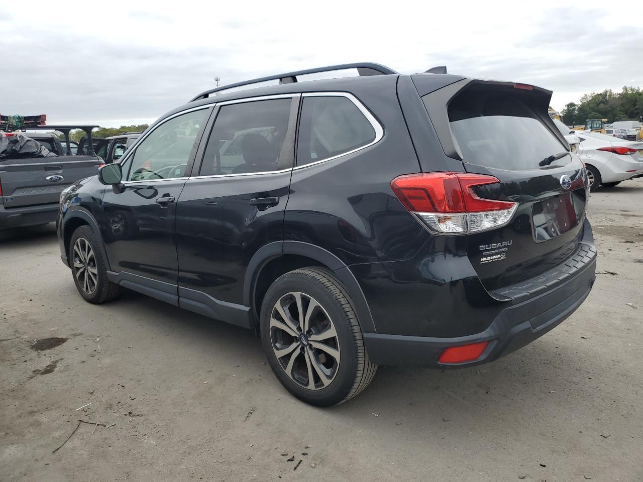 2019 Subaru Forester Limited - Фото 2