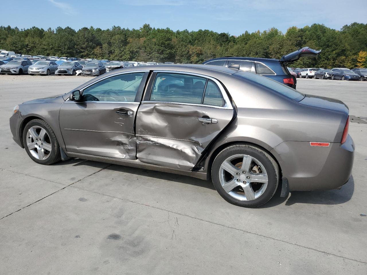 2012 Chevrolet Malibu 1Lt - Фото 2