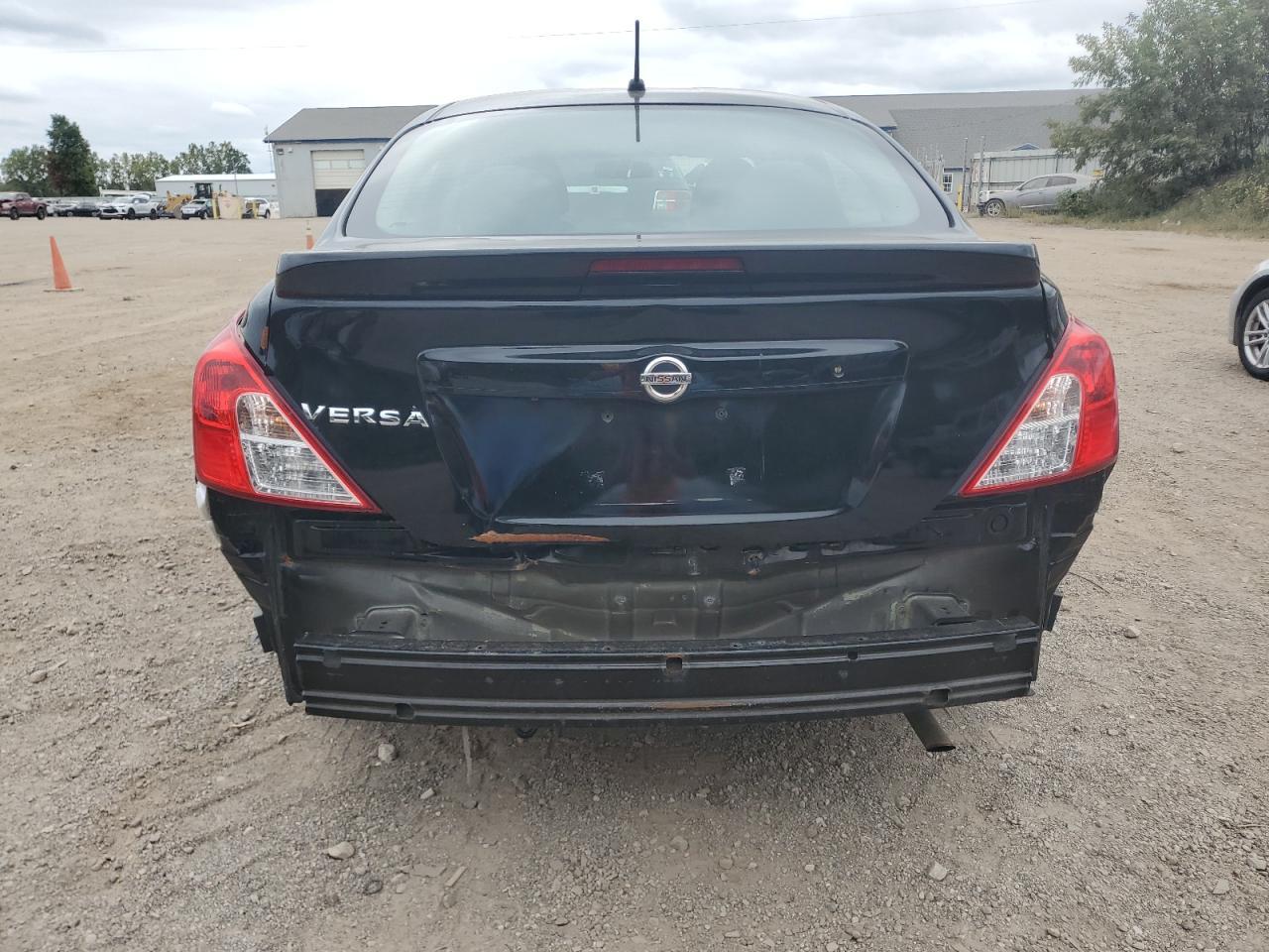2019 Nissan Versa S - Image 6