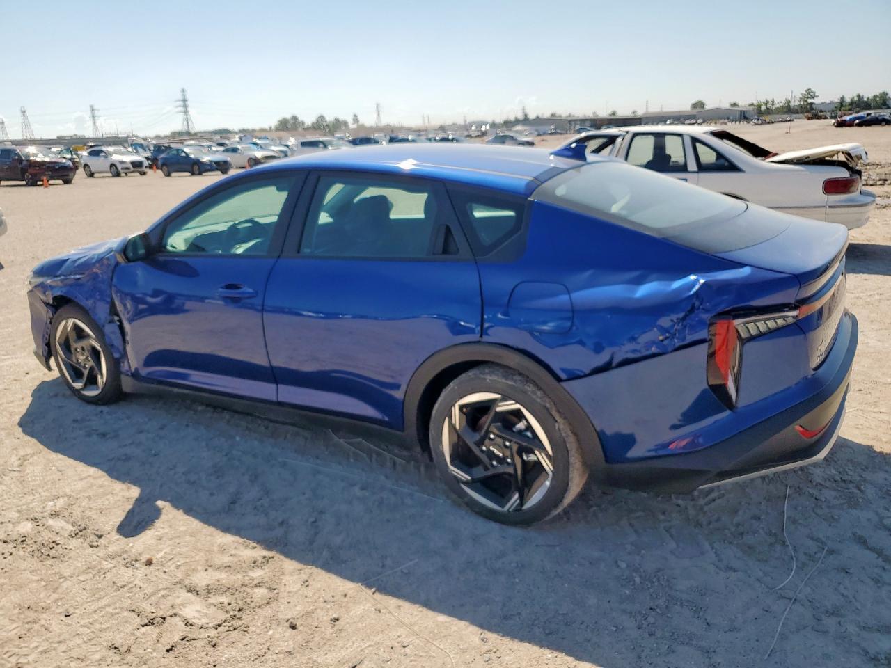 2025 Kia K4 Ex - Фото 2