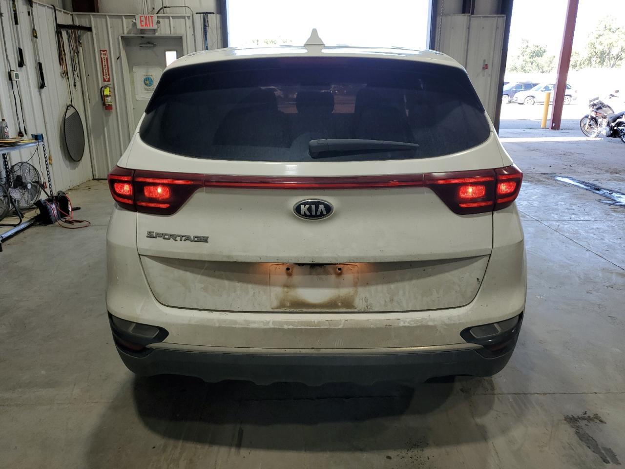 2020 Kia Sportage Lx - Image 6