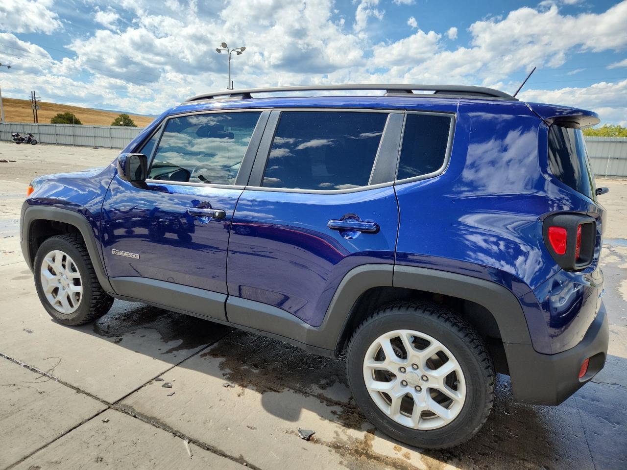 2017 Jeep Renegade Latitude - Фото 2