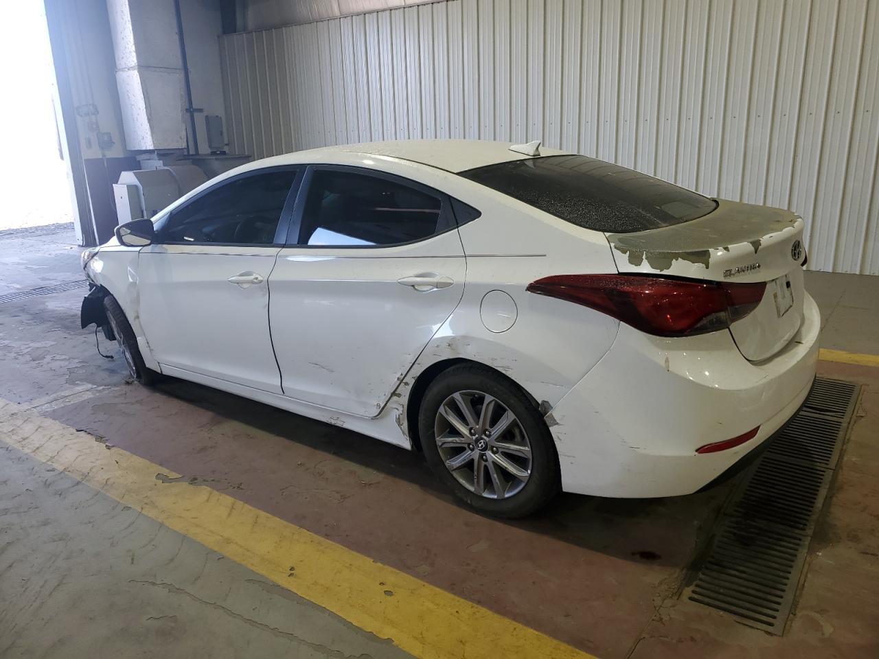 2016 Hyundai Elantra Se - Image 2