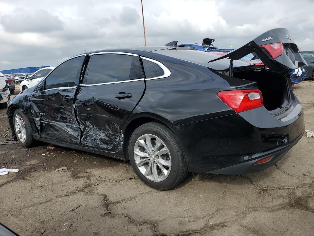 2023 Chevrolet Malibu Lt - Фото 2