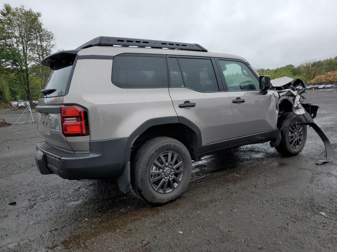 2025 Toyota Land Cruiser Base - Фото 3