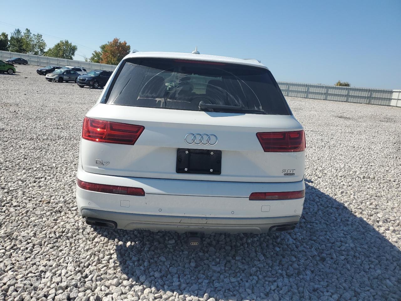 2017 Audi Q7 Premium - Image 6