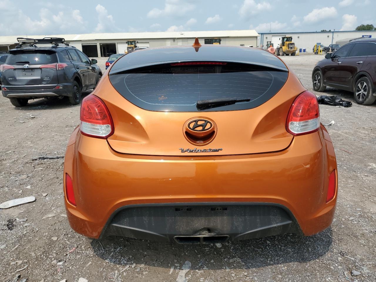 2012 Hyundai Veloster - Image 6