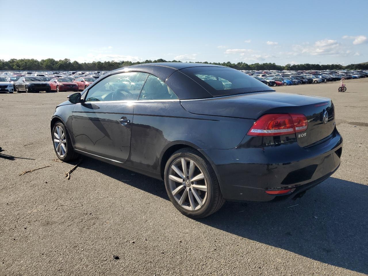 2014 Volkswagen Eos Komfort - Фото 2