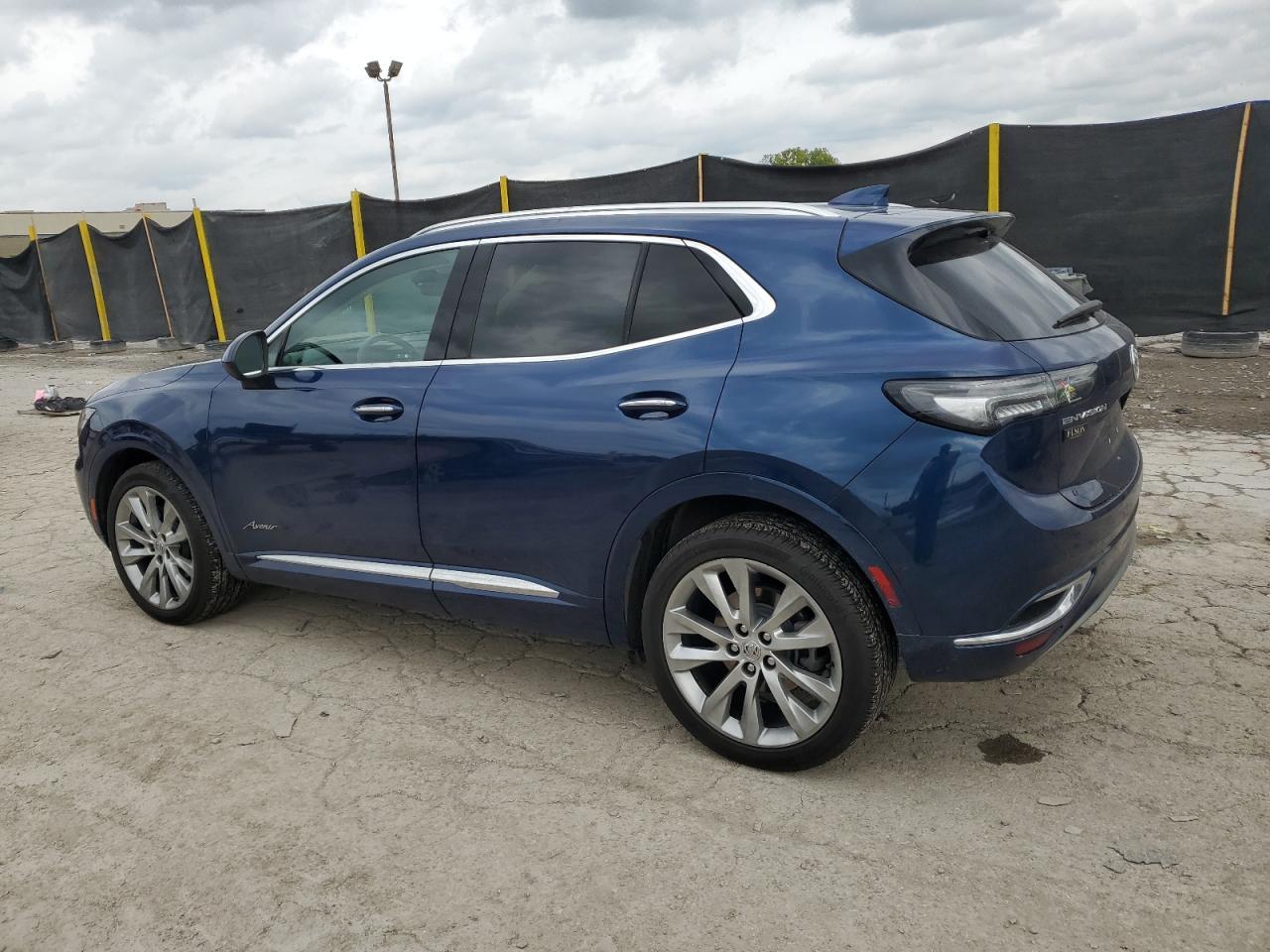 2023 Buick Envision Avenir - Image 2