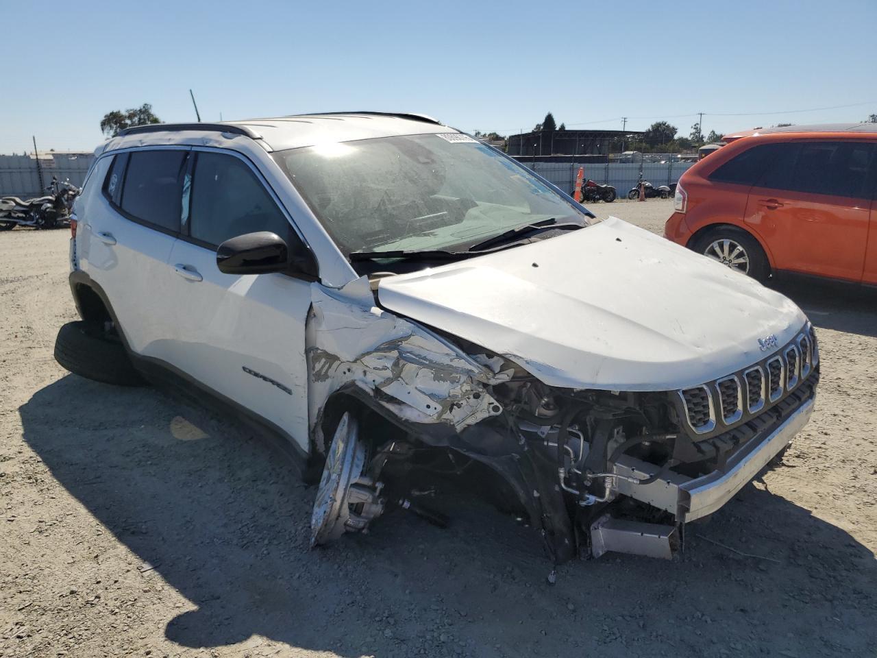 2025 Jeep Compass Latitude - Фото 4