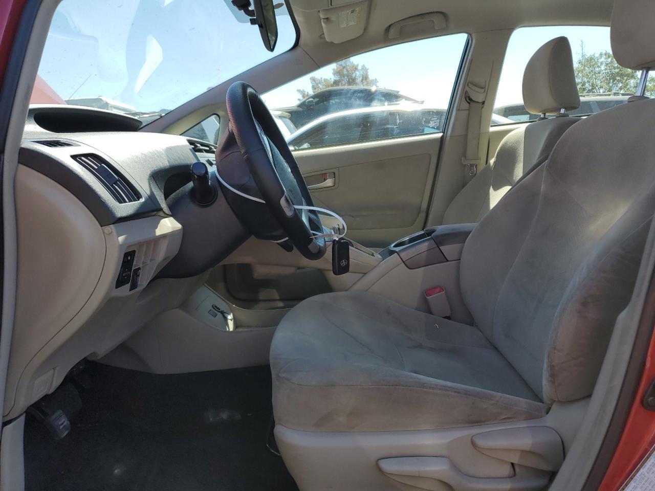2013 Toyota Prius - Image 7