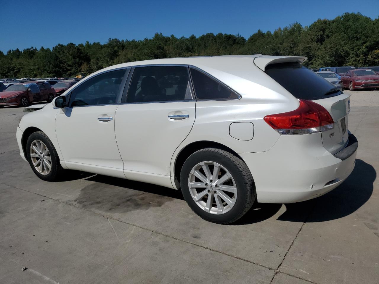 2011 Toyota Venza - Фото 2