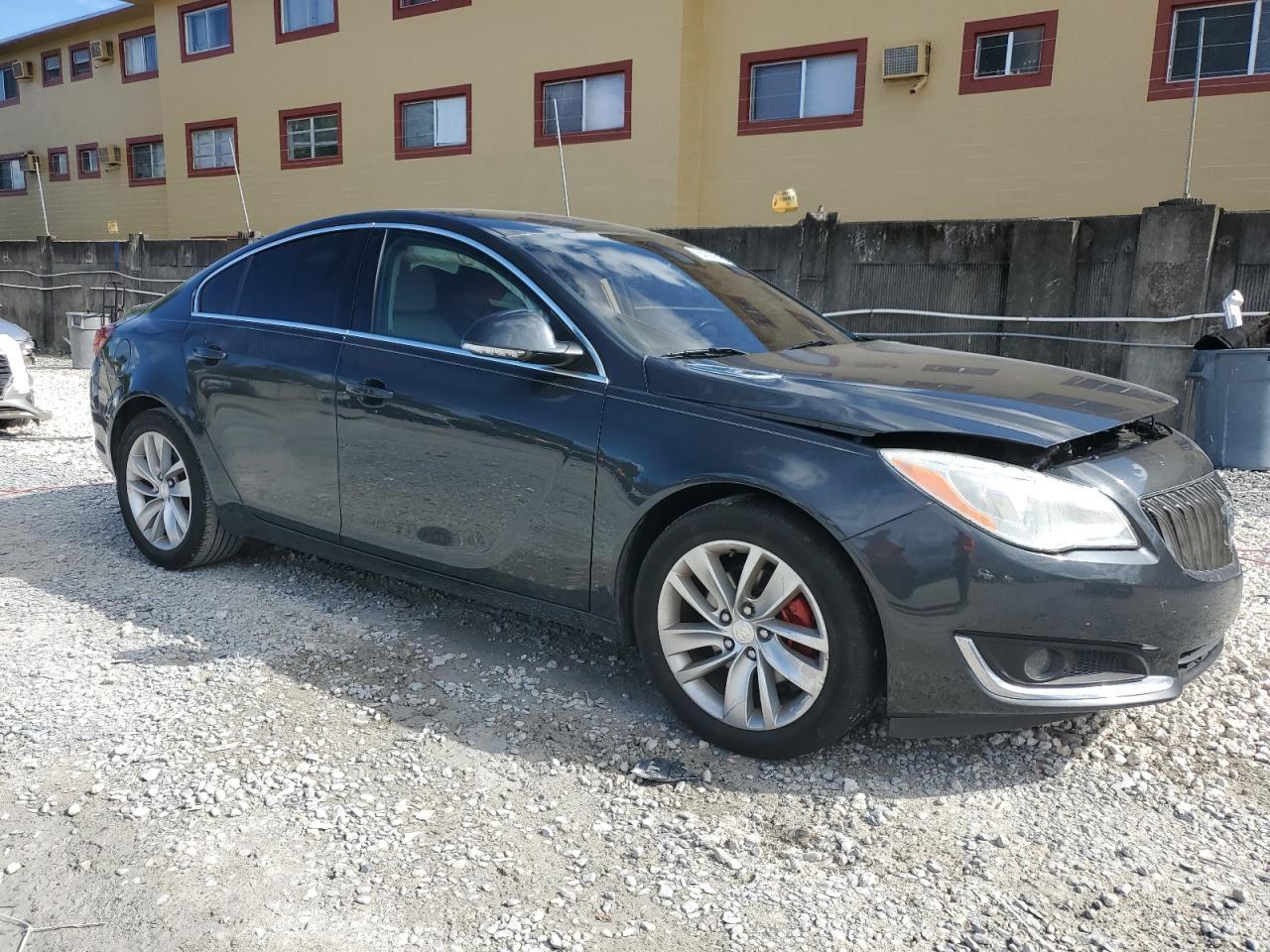 2015 Buick Regal - Image 4