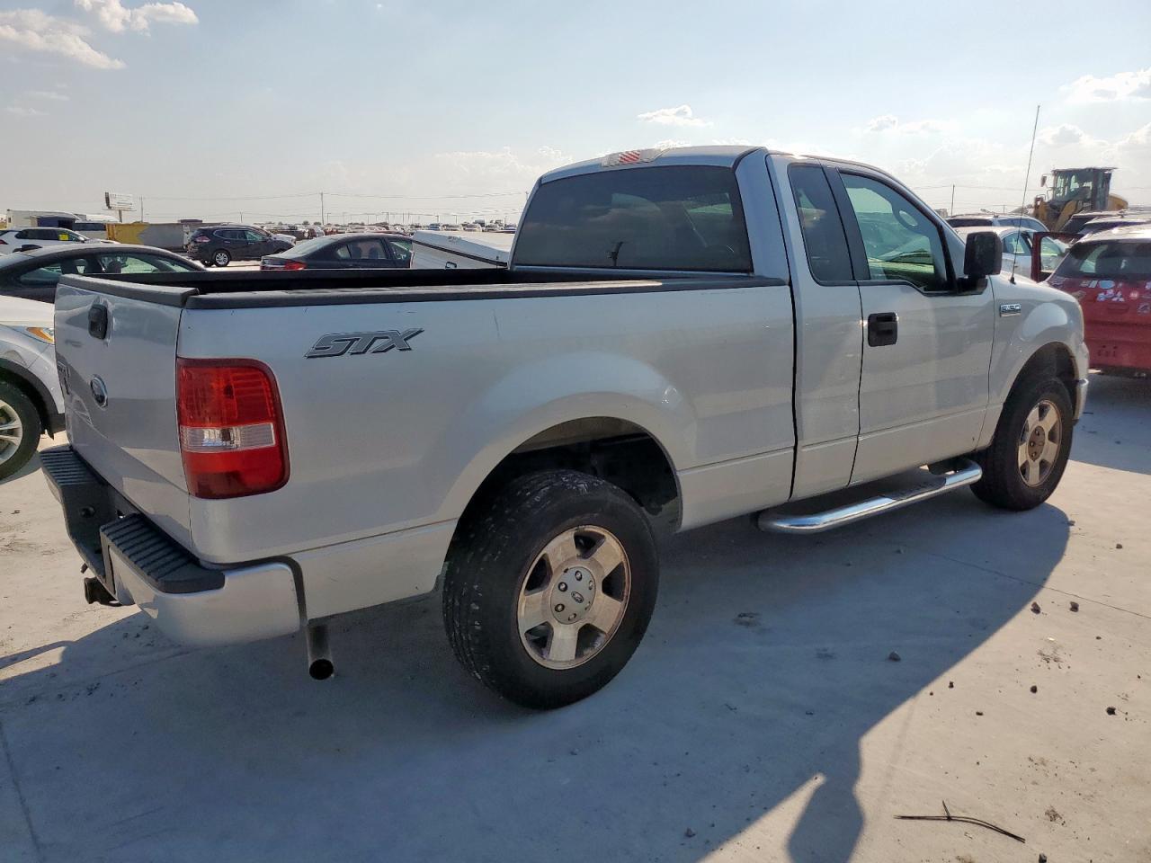 2005 Ford F150 - Фото 3