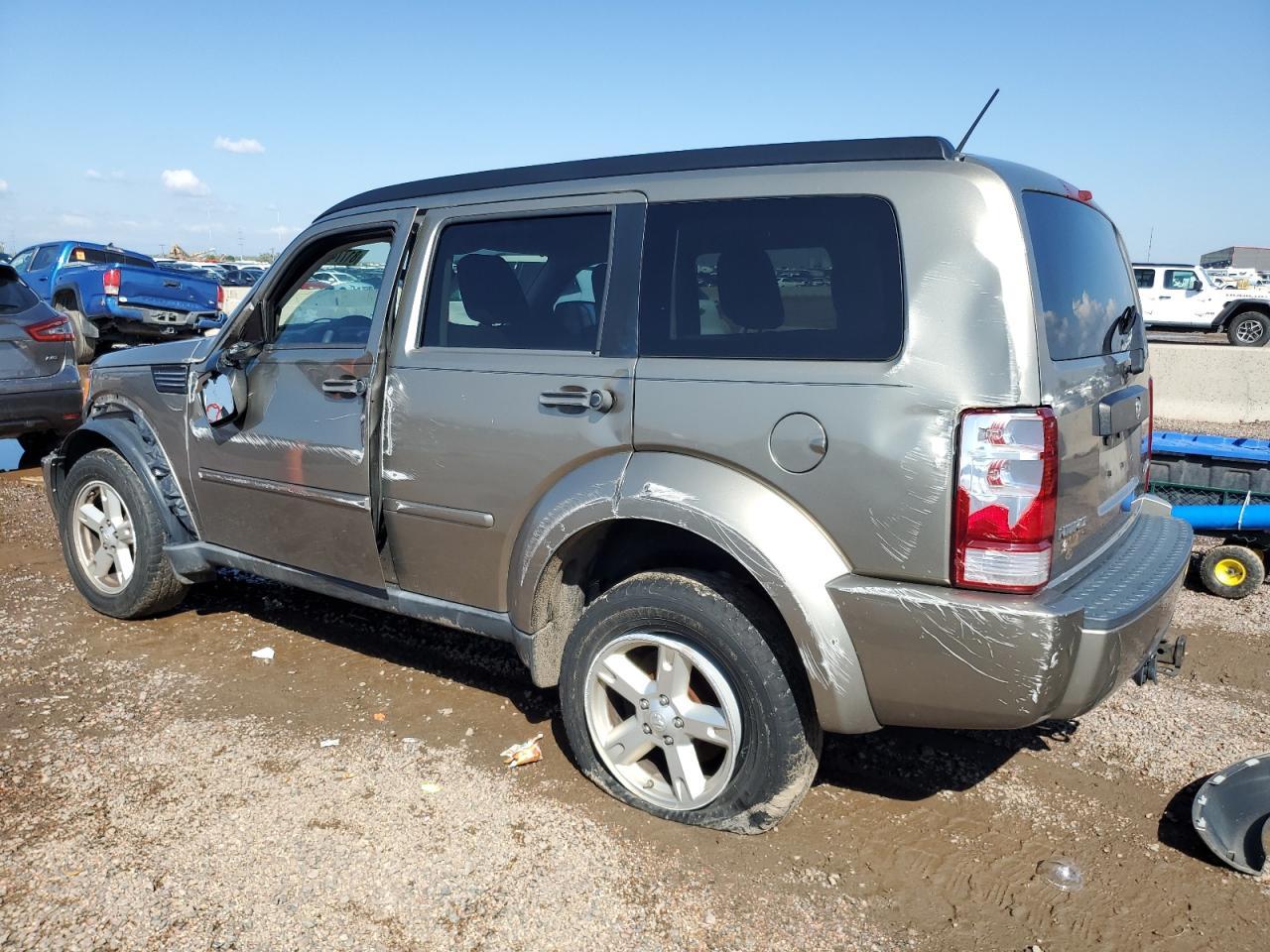 2007 Dodge Nitro Sxt - Фото 2