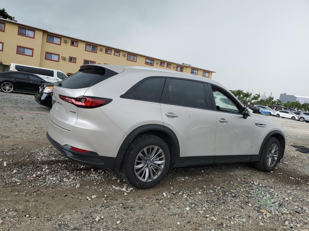 2025 Mazda Cx-90 Preferred - Image 3