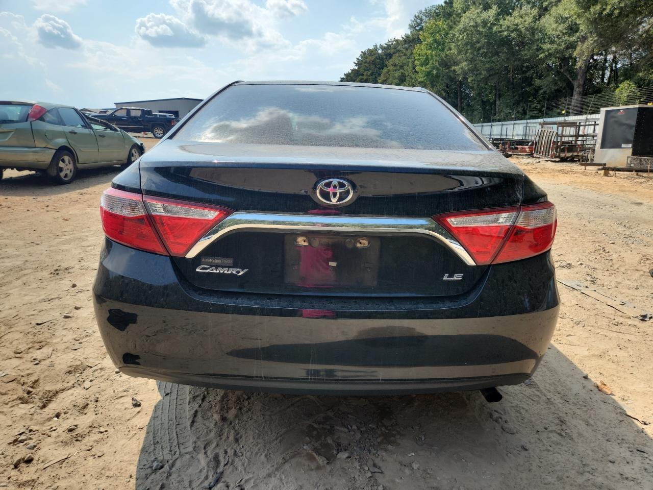 2017 Toyota Camry Le - Фото 6