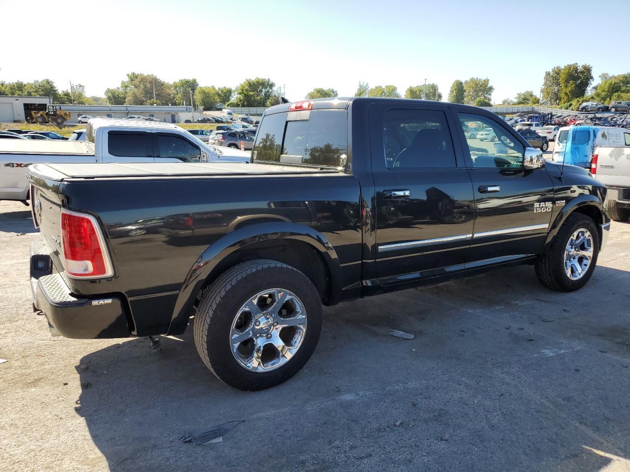 2016 Ram 1500 Laramie - Image 3