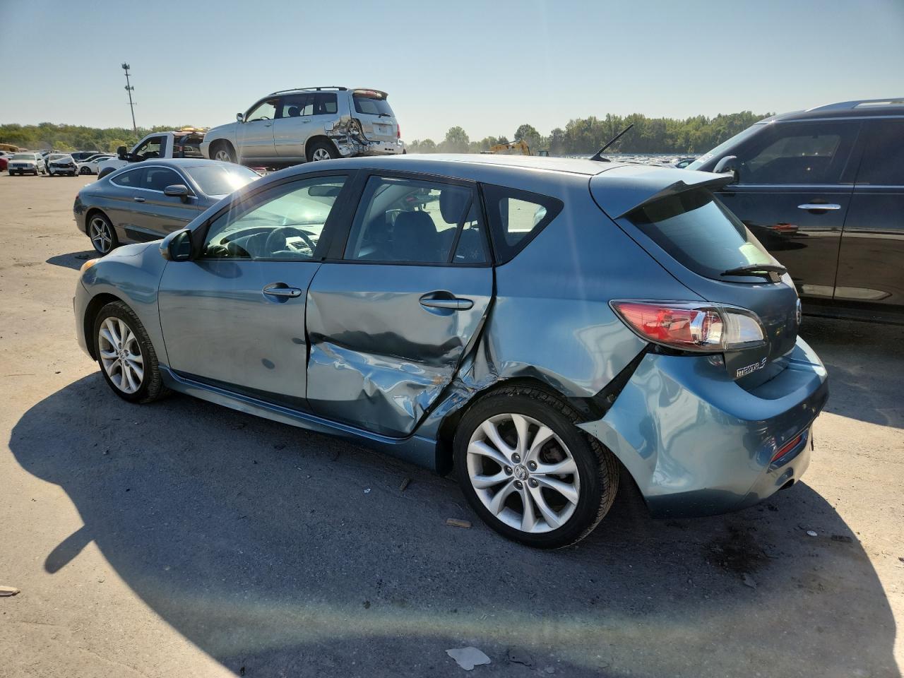 2011 Mazda 3 S - Фото 2