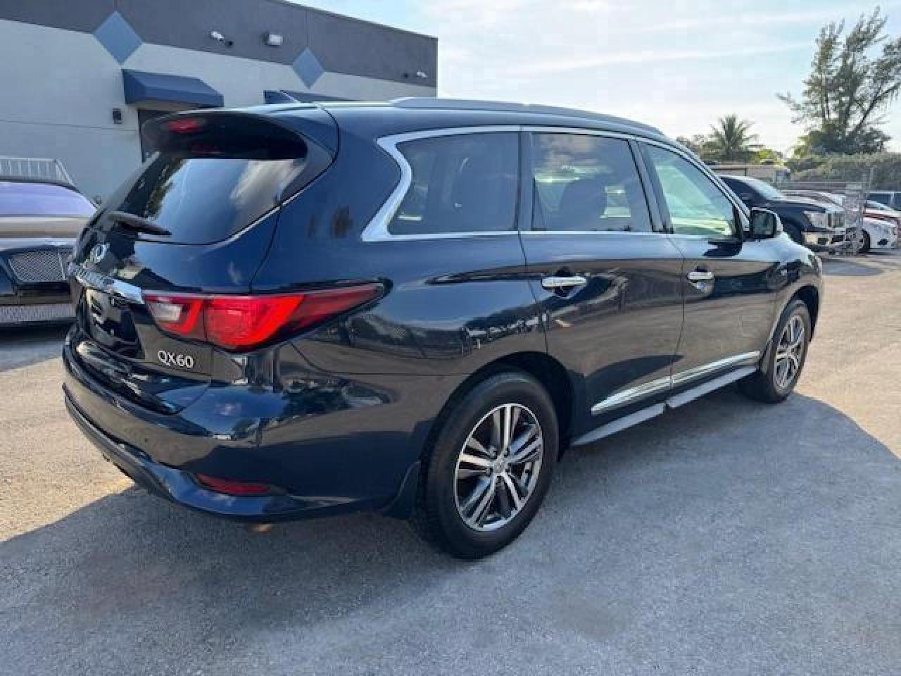 2019 Infiniti Qx60 Luxe - Image 3