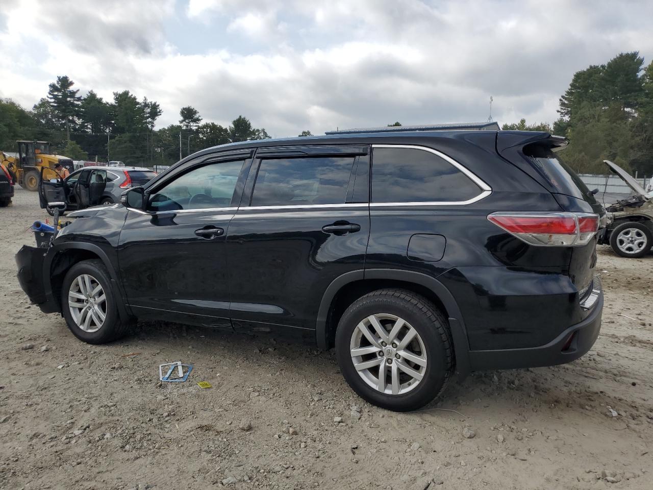 2014 Toyota Highlander Le - Фото 2