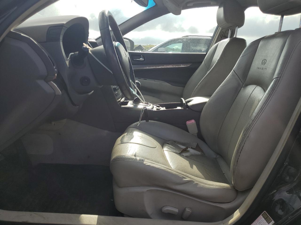 2011 Infiniti G37 - Image 7