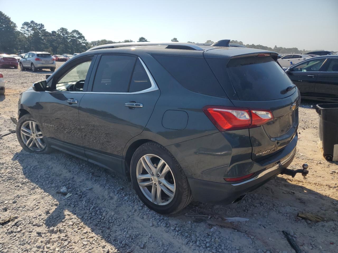 2018 Chevrolet Equinox Premier - Фото 2