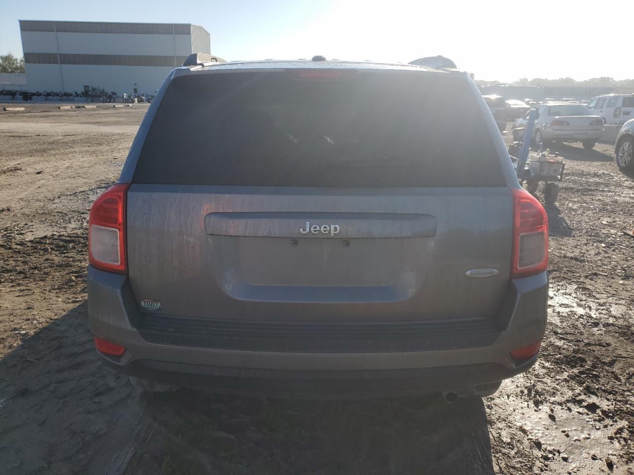 2012 Jeep Compass Latitude - Фото 6
