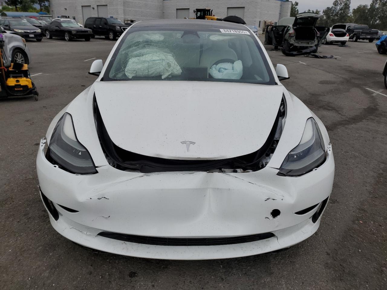 2023 Tesla Model 3 - Фото 5