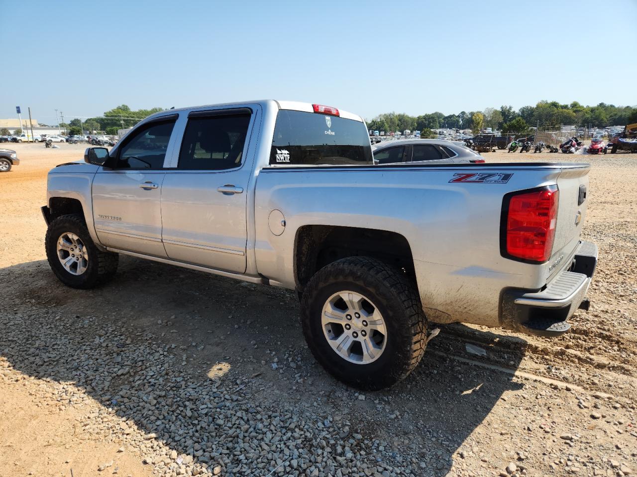 2017 Chevrolet Silverado K1500 Lt - Image 2