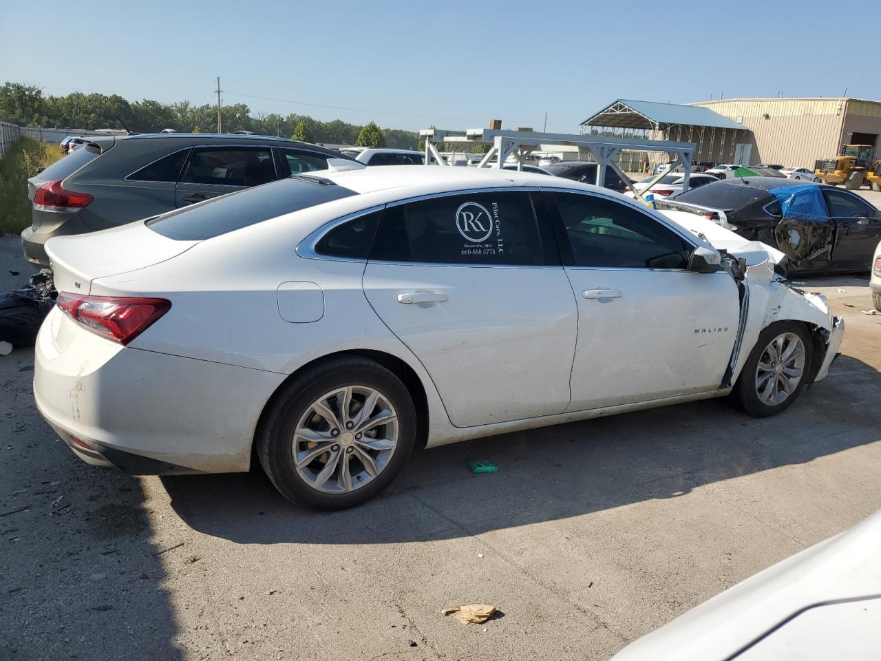 2022 Chevrolet Malibu Lt - Фото 3