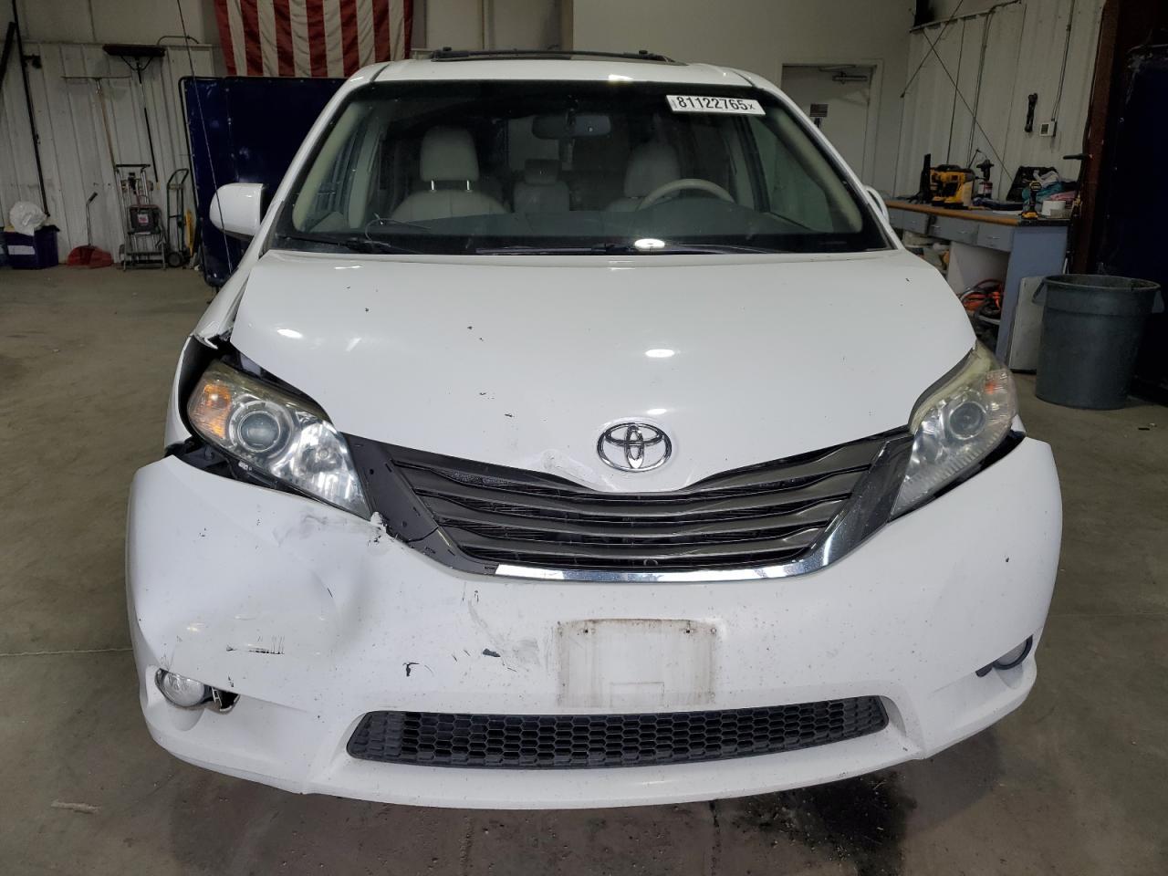 2013 Toyota Sienna Xle - Image 5