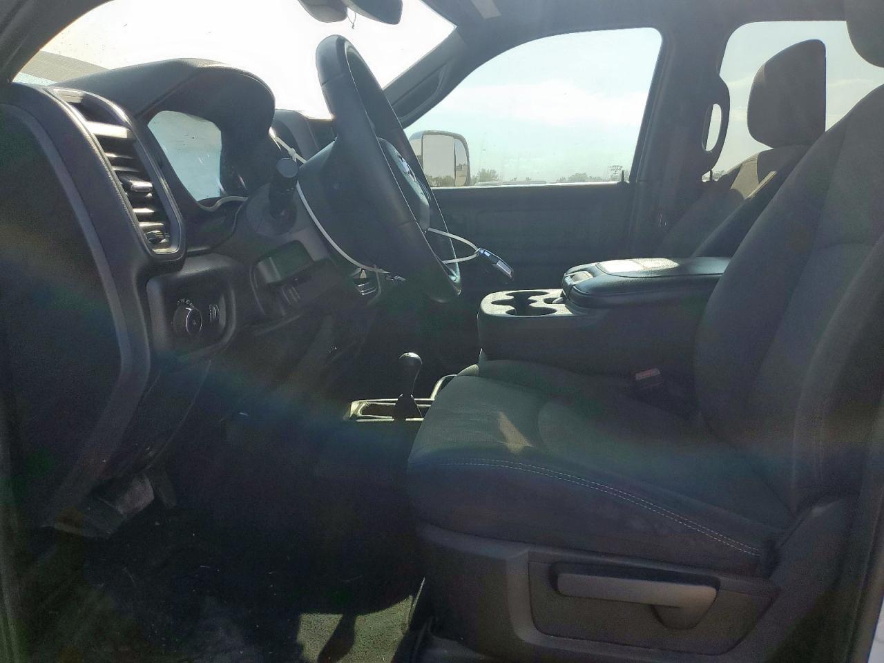 2022 Ram 3500 Tradesman - Фото 7