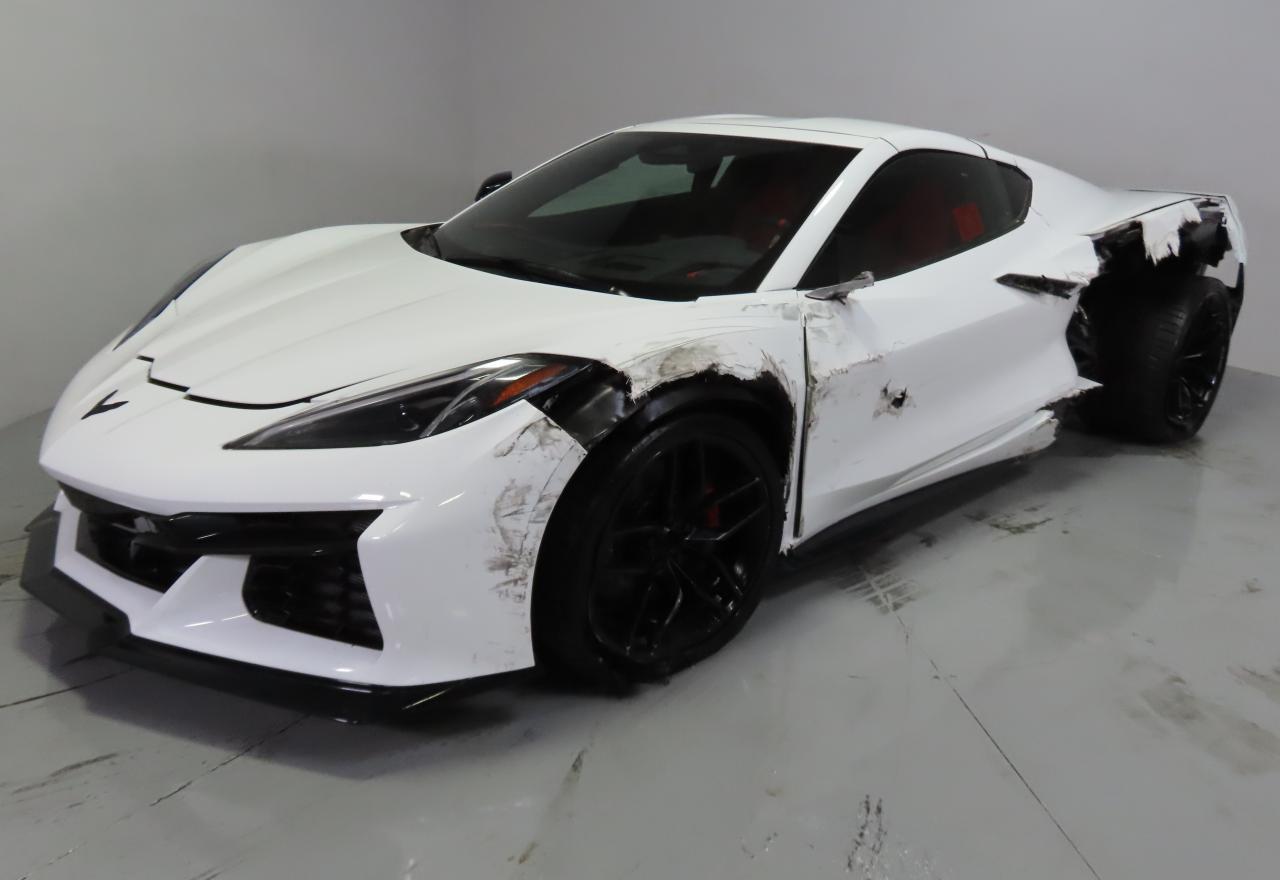 2025 Chevrolet Corvette Z06 2Lz - Фото 2