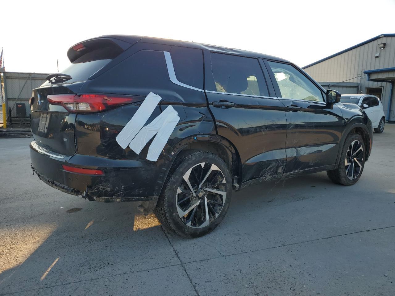 2024 Mitsubishi Outlander Se - Фото 3