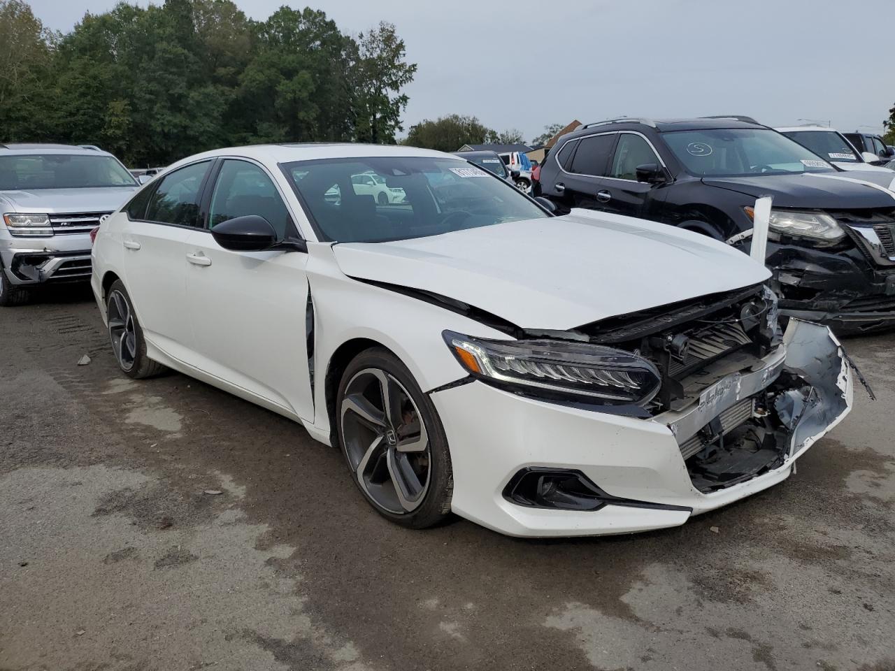 2022 Honda Accord Sport - Image 4